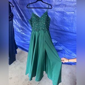 Jules & Cleo Green Dress- David’s Bridal